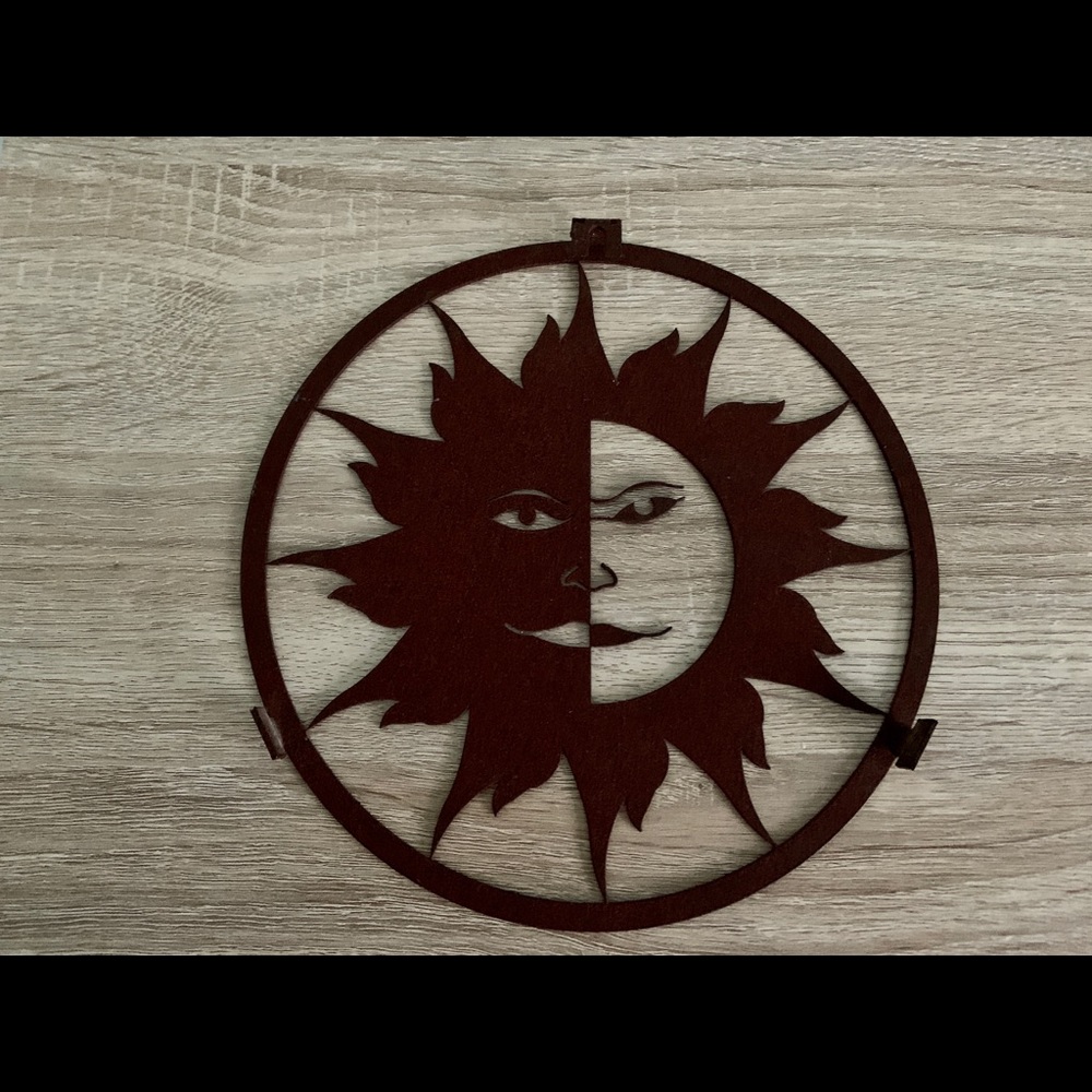 Metal Sun Trivet/Wall Hanging - Picture 2 of 4